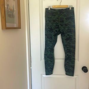 Fabletics camo leggings